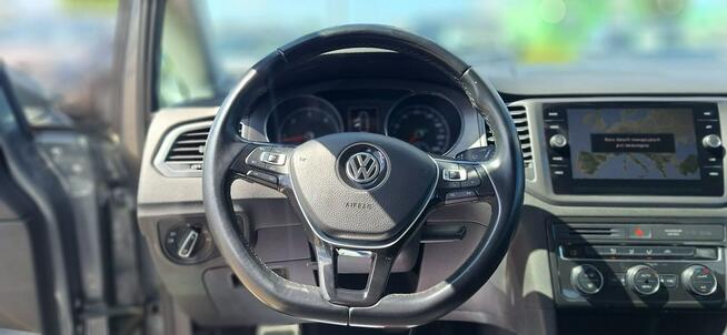 Volkswagen Golf Sportsvan automat CLimatronic mały przebieg duza navi