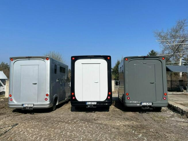 Koniowóz Peugeot Boxer, Zabudowa 2025r