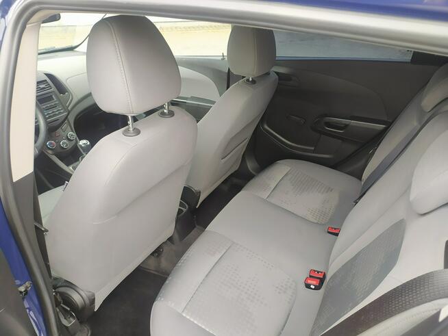 Chevrolet Aveo Ekonomiczny, nowoczesny i niezawodny samochód w atrakcyjnej cenie.