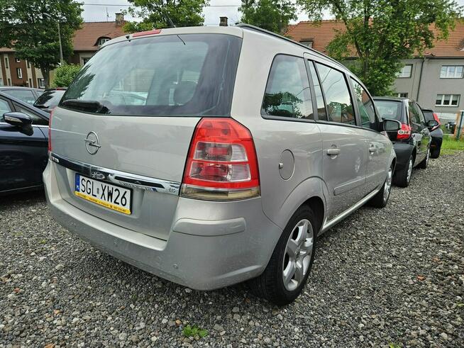 Opel Zafira 7 Foteli / Klimatyzacja / Czujniki parkowania / Komputer