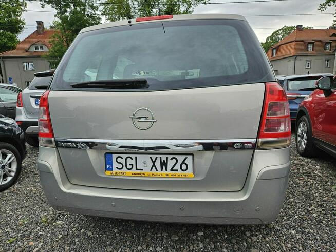 Opel Zafira 7 Foteli / Klimatyzacja / Czujniki parkowania / Komputer
