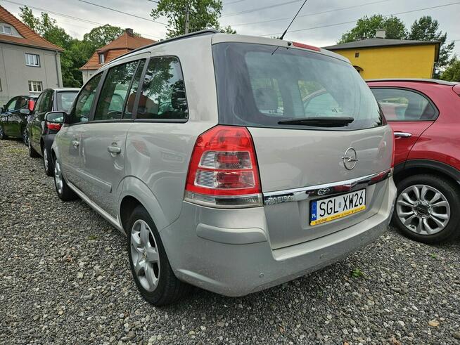 Opel Zafira 7 Foteli / Klimatyzacja / Czujniki parkowania / Komputer