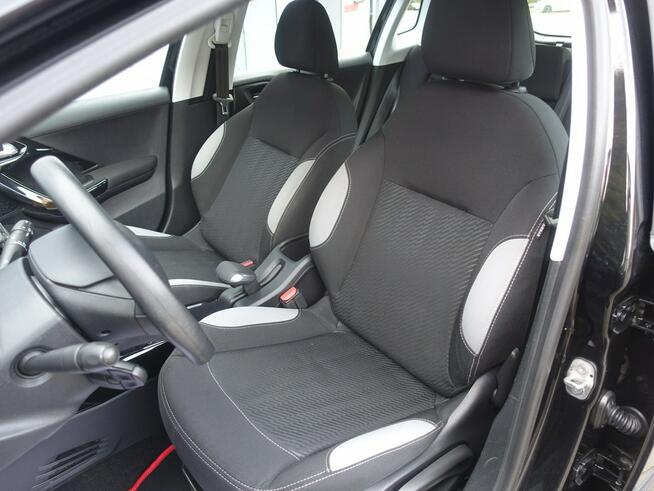 Peugeot 2008 1,2i Klimatyzacja Ledy Opłacony Bezwypadkowy VIP Gwarancja