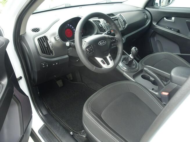 Kia Sportage 1,6i Navi Alu Klimatronik Ledy Opłacony Bezwypadkowy VIP Gwarancja