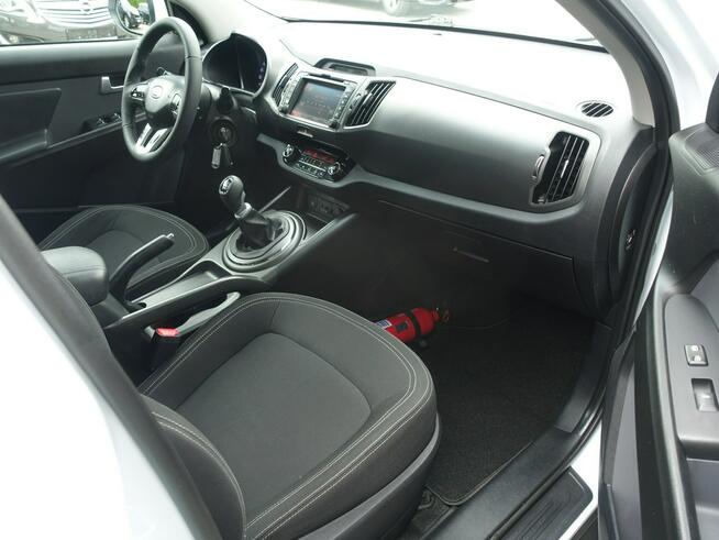 Kia Sportage 1,6i Navi Alu Klimatronik Ledy Opłacony Bezwypadkowy VIP Gwarancja