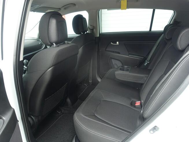 Kia Sportage 1,6i Navi Alu Klimatronik Ledy Opłacony Bezwypadkowy VIP Gwarancja