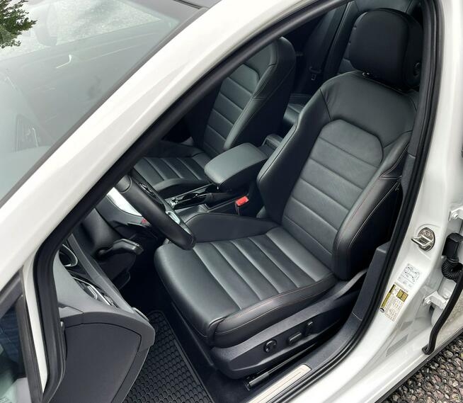 Volkswagen Golf GTI, LED, Klima, Navi, Temp, Asystenci, Martwe Pole, Kamera Cofania