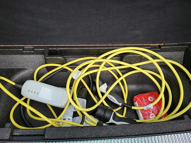 Škoda Superb serwis ASO, panorama, hak, FV23