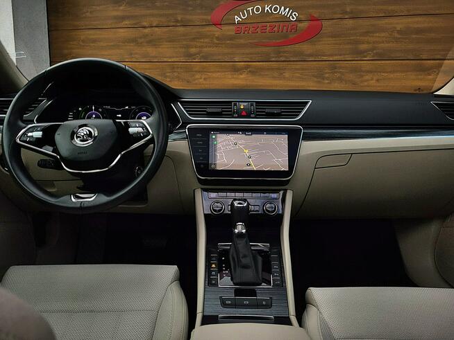 Škoda Superb serwis ASO, panorama, hak, FV23