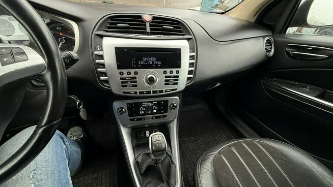 Lancia Delta 1.9 jtd 190KM skóry zamsz ledy xenon zadbana zamiana 1.r.gwarancji