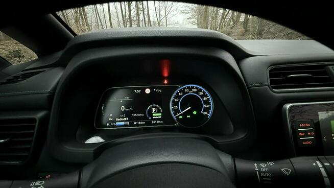 Nissan Leaf 62kwh Tekna + max wersja kamery 360 skóry zamiana jak nowy 1.r.gwaran