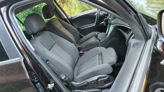Opel Zafira 1.4T 140KM # NAVI # Parktronic # Piękny Kolor # Serwis do Końca !!!