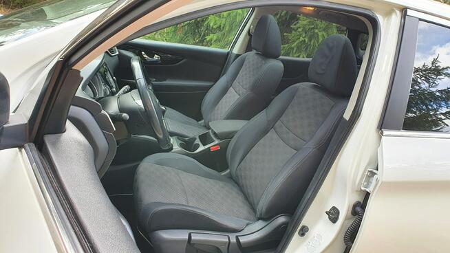 Nissan Qashqai 1.5 dCi # NAVI # Climatronic # Panorama # Kamera # Biała Perła # IGŁA