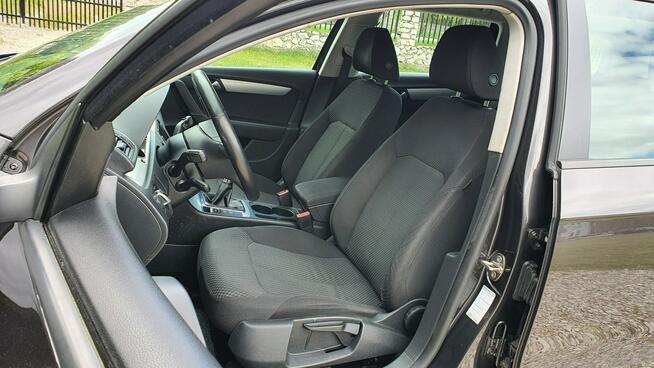 Volkswagen Passat 1.6 TDI 105KM # Comfortline # Navi # Parktronic # Mocca # Zadbany !!!