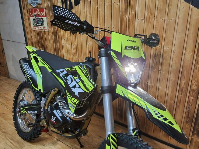 ASIX Inny xb-88 ASIX XB88 CROSS kros o pojemności 300 z 22 konnym silnikiem