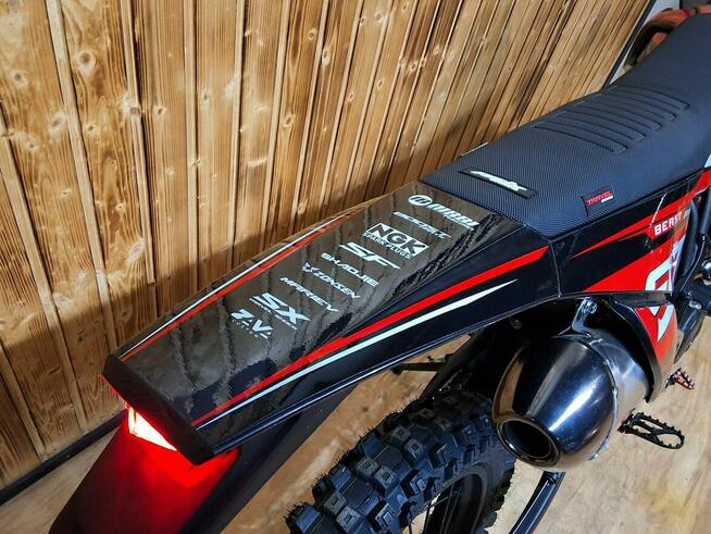 ASIX Inny XT 97 ASIX XT-97 CROSS kros o pojemności 300 z 26 konnym silnikiem HIT