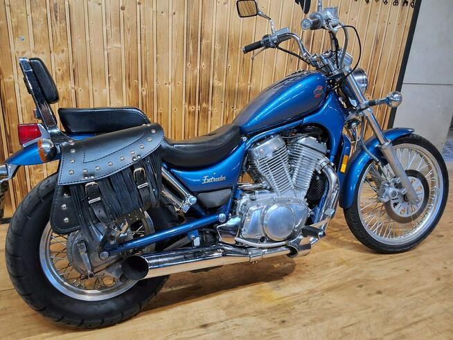 Suzuki Intruder Piekny motocykl po regulacjach, stan bdb 800 zadbany