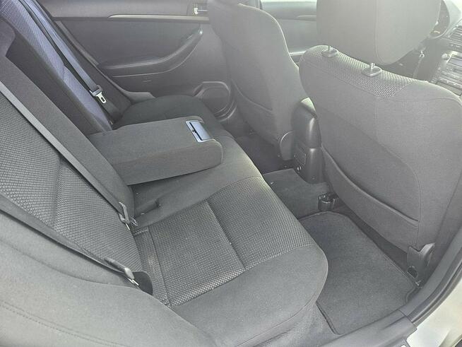 Toyota Avensis 1,8 benzyna