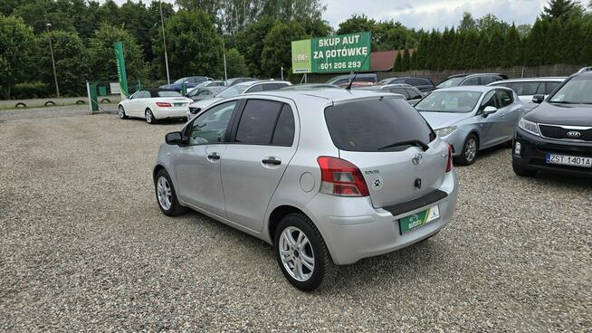Toyota Yaris 8x airbag, Start Stop