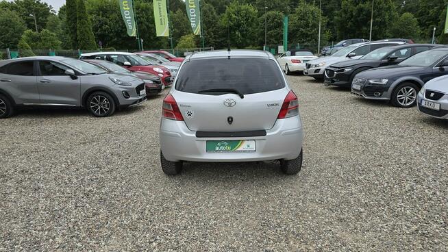 Toyota Yaris 8x airbag, Start Stop