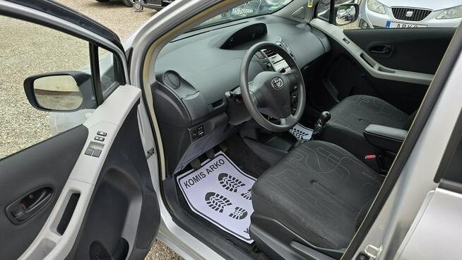 Toyota Yaris 8x airbag, Start Stop