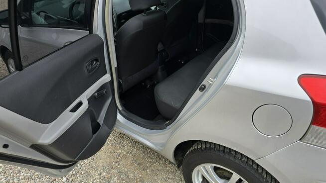 Toyota Yaris 8x airbag, Start Stop