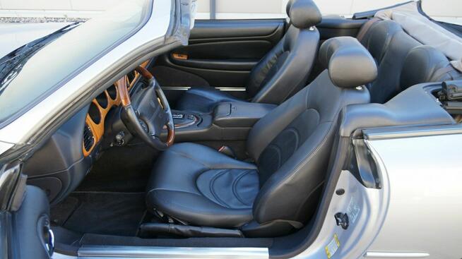 Jaguar XK8 XKR Supercharged 362km 20cali BBS Skóra Navi LUXURYCLASSIC