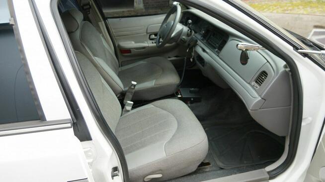 Ford Crown 4.6 V8 P71 Oryginał Klimatyzacja Stan BDB Zabytek LUXURYCLASSIC