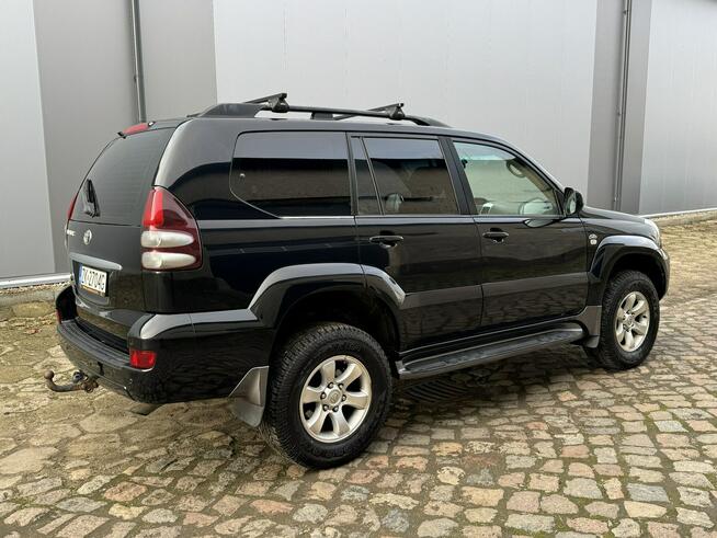 Toyota Land Cruiser 3.0 Diesel 4x4 Automat skóra 8-osób Hak Monitory Lift 2 cale