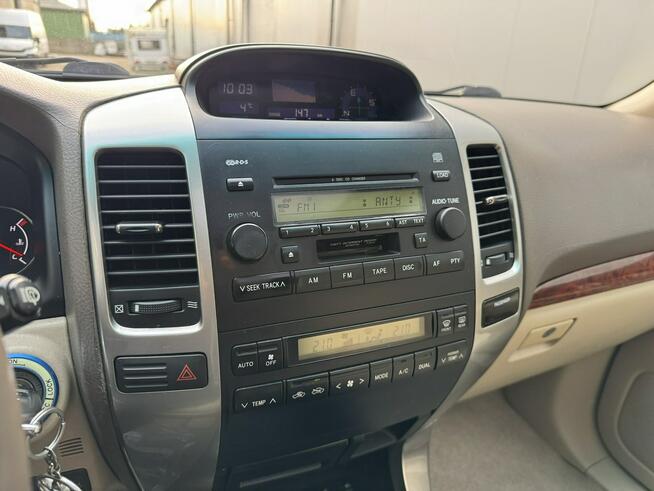 Toyota Land Cruiser 3.0 Diesel 4x4 Automat skóra 8-osób Hak Monitory Lift 2 cale