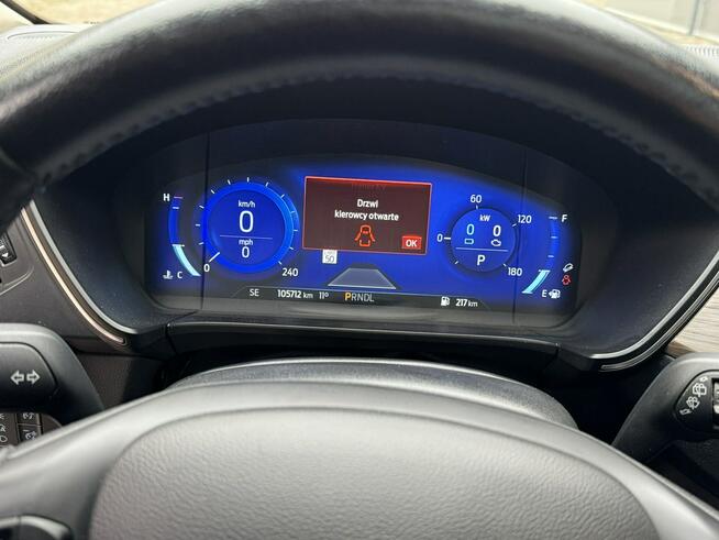 Ford Kuga TITANIUM 2.5 hybrid Skóra Automat Panorama Headup Kamera