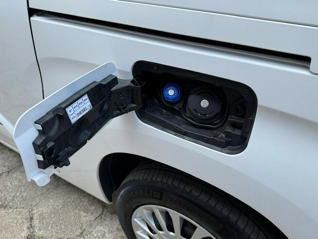 Toyota Proace City Verso Diesel LONG 5-osobowy Klima Hak PDC Salon PL F.Vat23%