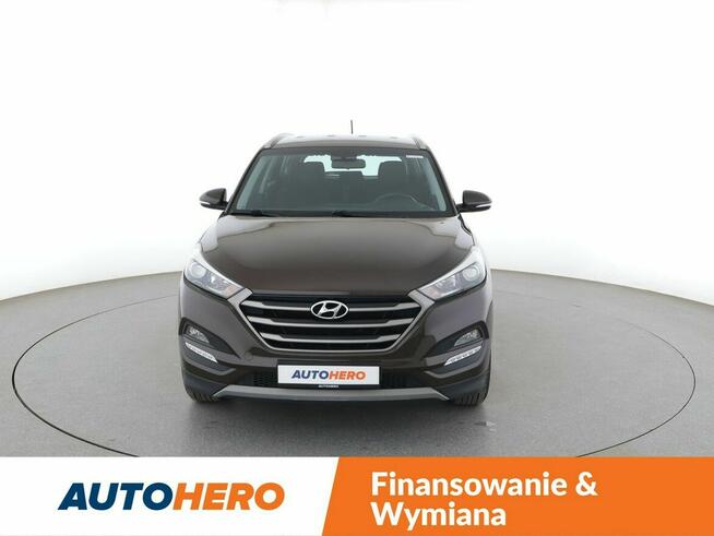 Hyundai Tucson PDC grzane fotele navi bluetooth hak