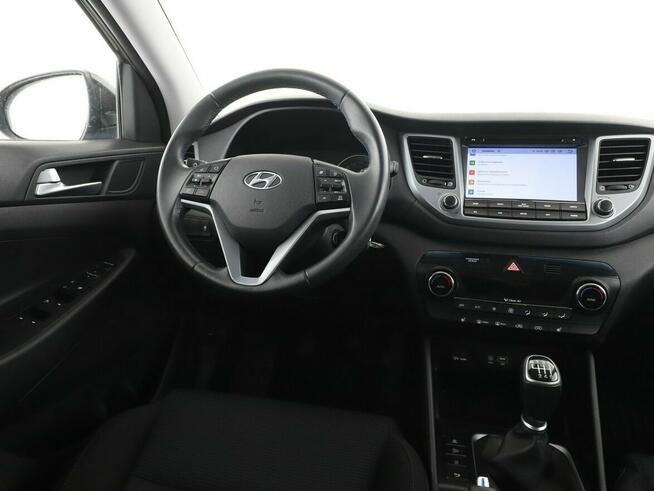 Hyundai Tucson PDC grzane fotele navi bluetooth hak