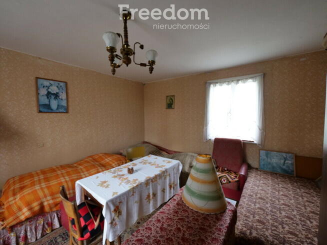 Mały domek w spokojnej okolicy