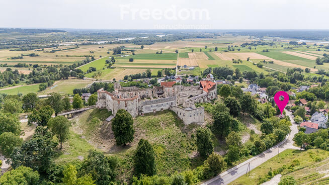 Urokliwy dom w Janowcu nad Wisłą tuż pod zamkiem