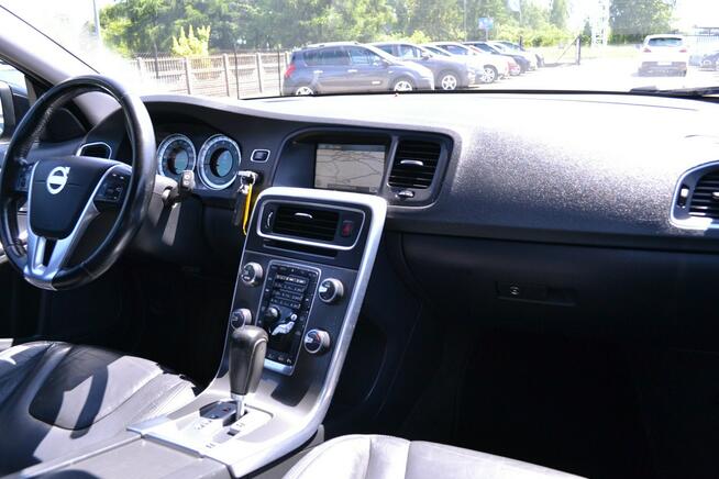 Volvo V60 Nawigacja*Climatronic*Serwis*LED*Automat 2.0T 203KM