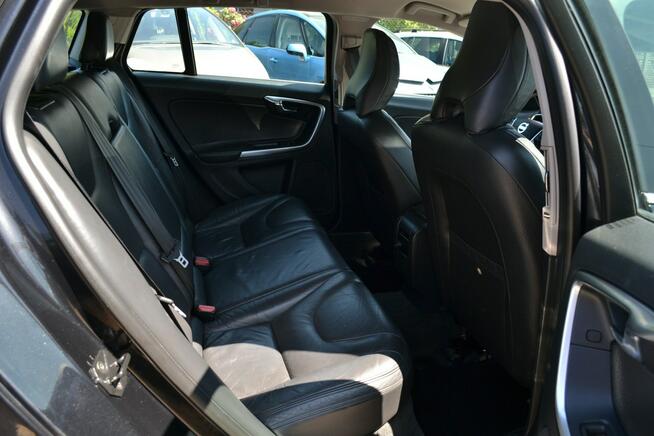 Volvo V60 Nawigacja*Climatronic*Serwis*LED*Automat 2.0T 203KM
