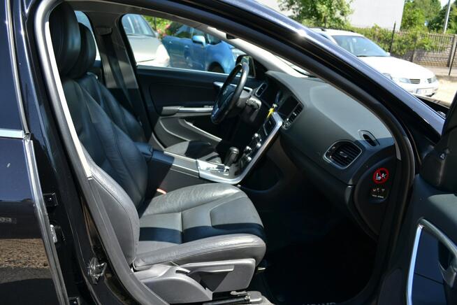 Volvo V60 Nawigacja*Climatronic*Serwis*LED*Automat 2.0T 203KM