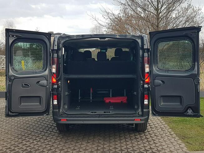 Renault Trafic 8 OSÓB 2xDRZWI BOCZNE PRZESUWNE DŁUGI BOGATE WYPOSAŻENIE