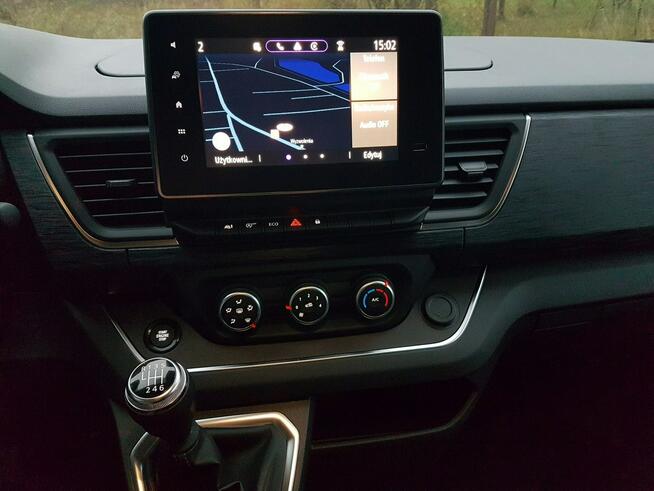 Renault Trafic 8 OSÓB 2xDRZWI BOCZNE PRZESUWNE DŁUGI BOGATE WYPOSAŻENIE