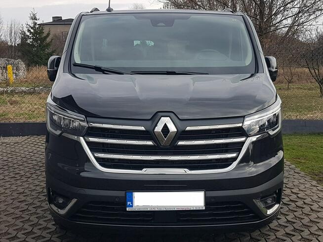 Renault Trafic 8 OSÓB 2xDRZWI BOCZNE PRZESUWNE DŁUGI BOGATE WYPOSAŻENIE