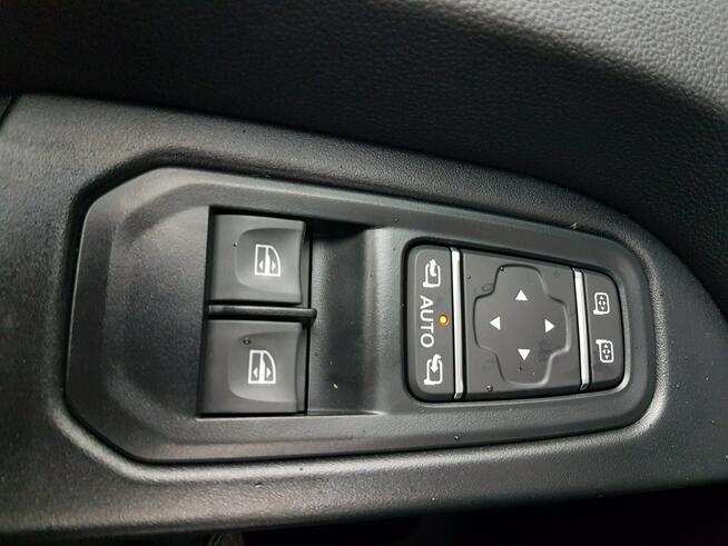 Renault Trafic 8 OSÓB 2xDRZWI BOCZNE PRZESUWNE DŁUGI BOGATE WYPOSAŻENIE