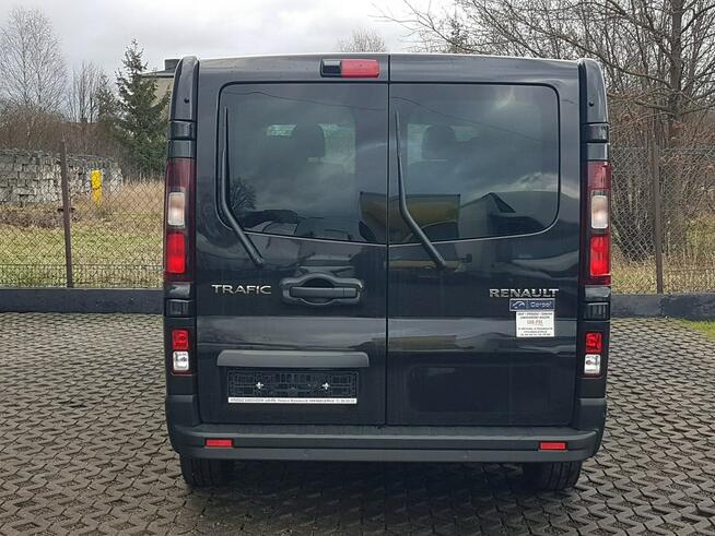 Renault Trafic 8 OSÓB 2xDRZWI BOCZNE PRZESUWNE DŁUGI BOGATE WYPOSAŻENIE