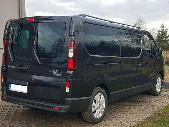 Renault Trafic 8 OSÓB 2xDRZWI BOCZNE PRZESUWNE DŁUGI BOGATE WYPOSAŻENIE