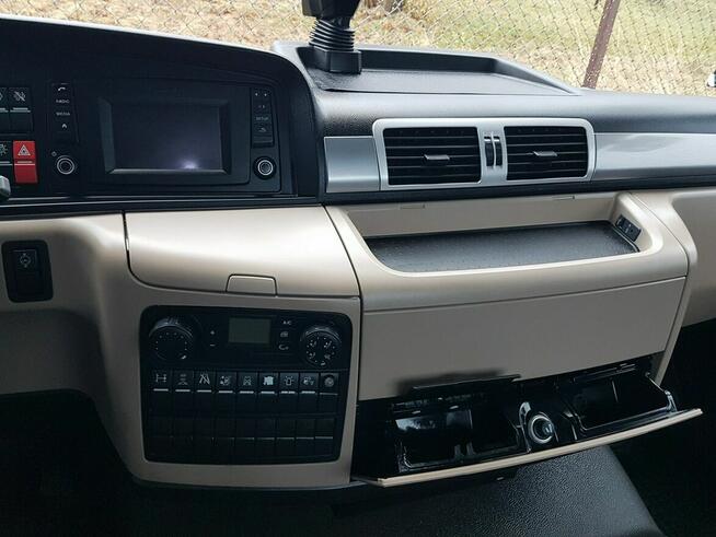 HAKOWIEC 4X2 KLIMA DO KONTENERÓW MANUAL 12T