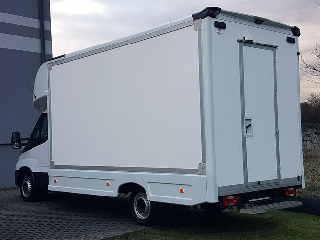 Iveco Daily KONTENER NISKOPODŁOGOWY 4,43x2,23x2,42 SKLEP FOODTRUCK KAMPER KLIMA