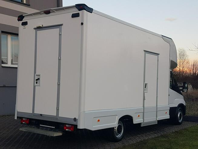 Iveco Daily KONTENER NISKOPODŁOGOWY 4,43x2,23x2,42 SKLEP FOODTRUCK KAMPER KLIMA
