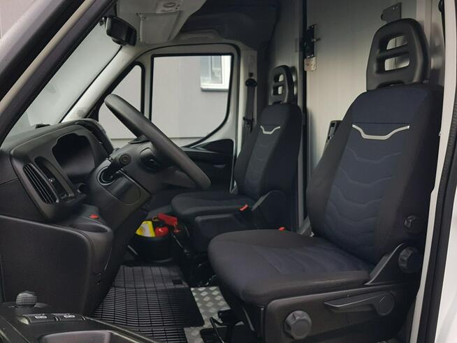 Iveco Daily KONTENER NISKOPODŁOGOWY 4,43x2,23x2,42 SKLEP FOODTRUCK KAMPER KLIMA