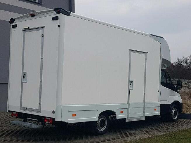 Iveco Daily KONTENER NISKOPODŁOGOWY 4,43x2,23x2,42 SKLEP BAR FOODTRUCK KAMPER AC